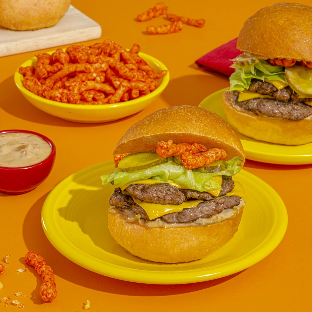 Cheetos%20Flamin%E2%80%99%20Hot%20Smash%20Burger-049-1x1.jpg