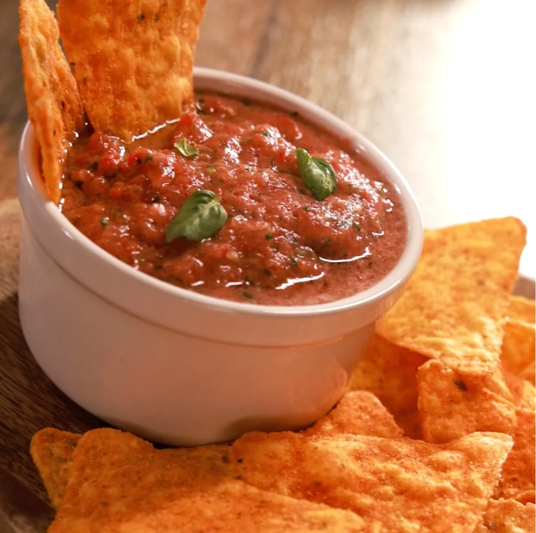 Doritos%C2%AE%20Dip%20Tomato%20Sauce.jpg